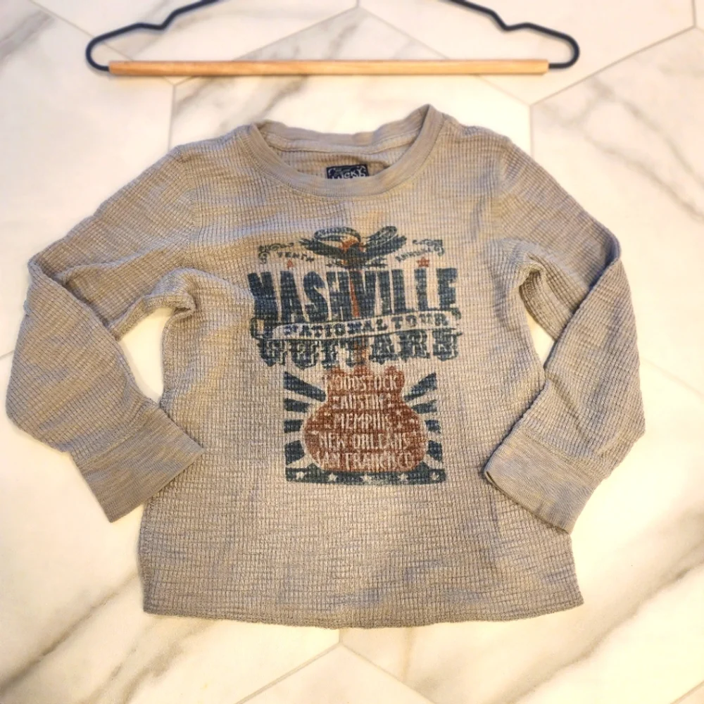 Boys Lucky brand size 4 gray waffle texture long sleeve shirt "Nashville guitar" - Picture 1 of 7